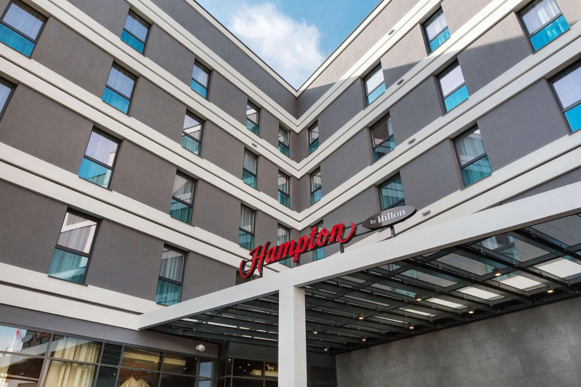Hampton By Hilton Lublin Hotel Exterior foto